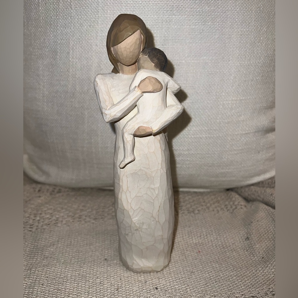 Willow tree figurine